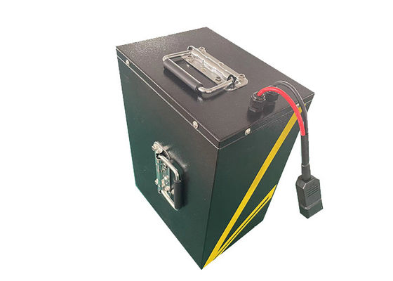 Caldera de calentamiento eléctrico con dimensiones totales de 2100 mm * 1200 mm * 1850 mm, capacidad de 30 litros y presión máxima de calentamiento de 0.4 MPa